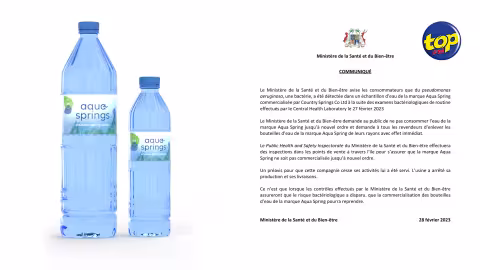 La bactérie pseudomonas aeruginosa détectée dans un échantillon : Les autorités demandent à la population de ne pas consommer l’eau de la marque Aqua Springs et aux revendeurs de les enlever des rayons