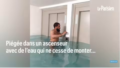 Coincée dans un ascenseur que l’eau envahit