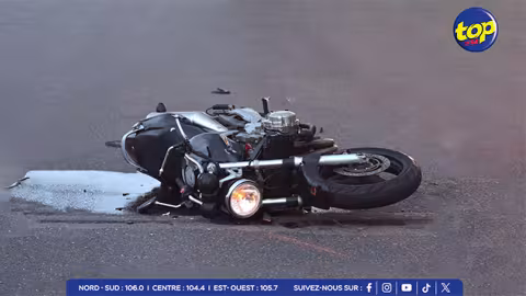 Accident grave à Poudre d’Or : un motocycliste perd une jambe après une chute