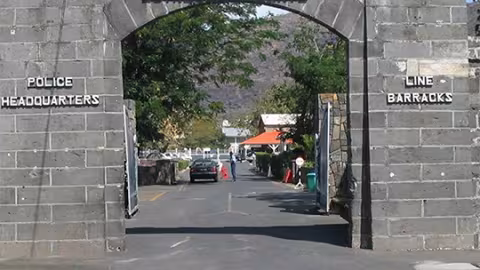 Aux Casernes centrales : un ex officier de la SST porte plainte