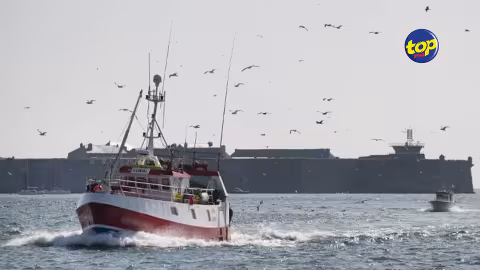 Au large de d’Agaléga : un bateau de pêche apatride intercepté par le CGS Barracuda