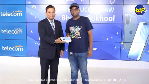 eBill Lucky Draw : Bhujay Gokhool repart avec le premier iPhone 16 offert par Mauritius Telecom