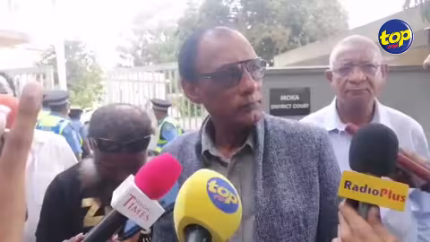 En cour de Moka : « J’offre Rs 30 000 à Bruneau Laurette chaque mois afin qu’il puisse mener son combat », dit Eshan Patel