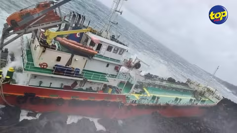 Échouement du Tresta Star battant pavillon Mauricien au large de St Philippe : le préfet de La Réunion a mis en demeure l’armateur, de retirer le navire et de prévenir toute atteinte à l’environnement