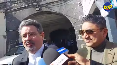 Suite de l’interrogatoire de Sherry Singh aux Casernes centrales : « Il semblerait que les policiers manquent de questions à poser à mon client », ironise Me Gavin Glover