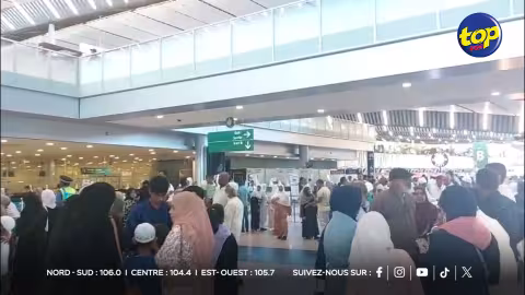 Hadj 2025 : départ émouvant des 308 premiers pèlerins sous prières et espoirs de la communauté