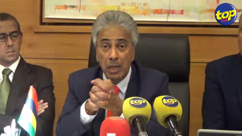 Marche citoyenne: ‘si Pravind Jugnauth avait un peu de décence, il aurait présenté des excuses à la population’, lance Arvin Boolell
