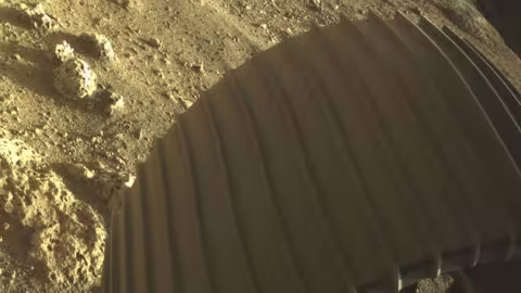 La NASA dévoile des photos spectaculaires et en couleur de Mars
