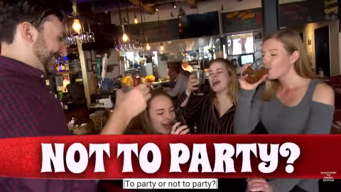 La triple pandémie frappe le monde : Les fêtes de fin d’année remises en question