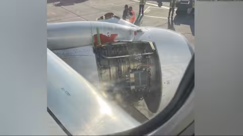 Un avion perd le capot de son moteur en vol : Atterrissage d’urgence à Seattle