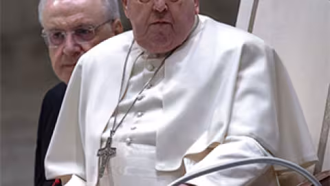 L’état de santé du Pape François suscite l’inquiétude : « sa situation évolue mais pas forcement dans la bonne direction » nous fait part Jean-Luc Mootoosamy