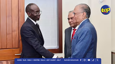 Vision 2050 : l’OMS renouvelle son soutien à Maurice lors d’une rencontre entre le Dr Mohamed Janabi et le Premier ministre, le Dr Navin Ramgoolam