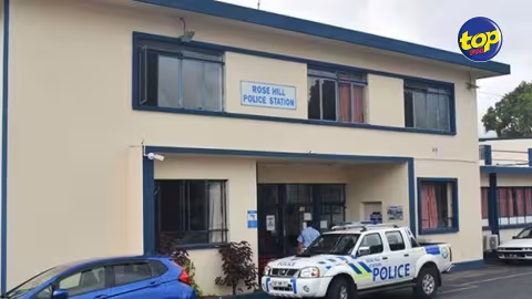 Au poste de Rose-Hill : Un policier accuse un avocat de l’avoir insulté