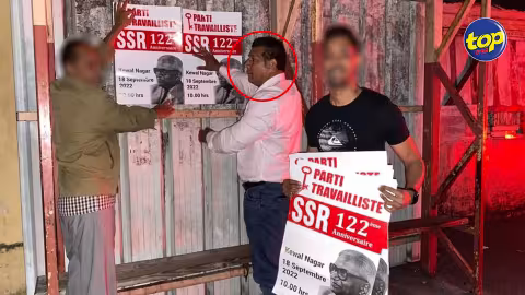 Il a démissionné du Parti travailliste ce jeudi fustigeant son leader, Navin Ramgoolam : une photo de Sheik Mukhtar Hossenboccus, en train de “colle laffis” pour le Ptr mise en circulation sur les réseaux sociaux