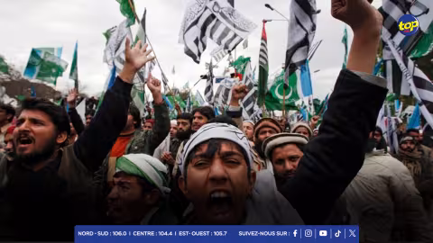 Affrontements entre manifestants pro-Imran Khan et forces de sécurité à Islamabad