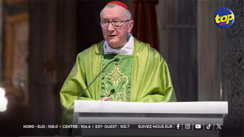 Messe des Novemdiales à Saint-Pierre : « Dans la douleur, accueillons la lumière du Christ », lance le cardinal Parolin, qui appelle la jeunesse à porter la joie de l’Évangile