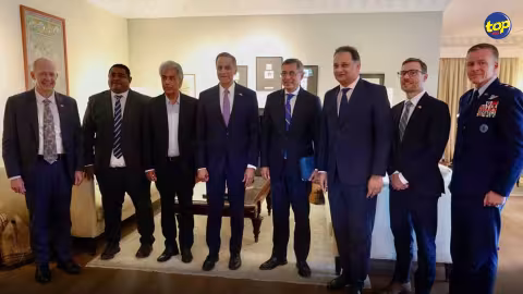 Rencontre entre des membres de l’opposition parlementaire et Richard Verma , hier : Mise à part l’intégrité territoriale, nous avons exprimé notre inquiétude sur les dérives démocratiques à Maurice et le fonctionnement de notre parlement, indique le Dr Arvin Boolell