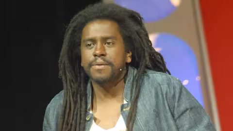 Tonton David, le chanteur Réunionnais qui a fait rentrer le reggae dans la culture populaire française, est mort à 53 ans