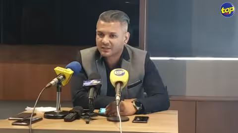 “Plusieurs camarades dans le gouvernement in demande moi join le parti si mo bizin kit l’aide pour promouvoir le sport”, précise Yannick Catherine