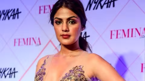 Affaire de drogue : l’actrice Rhea Chakraborty libérée sous caution ce matin