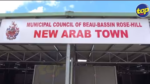 New Arab Town : Les marchands réclament un retour sur leur ancien emplacement.