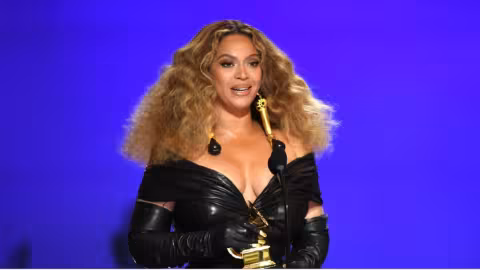 Grammy Awards : Beyoncé bat le record de récompenses pour une artiste féminine