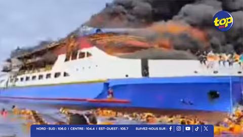 Indonésie : un ferry en feu, des passagers sautent à la mer pour survivre