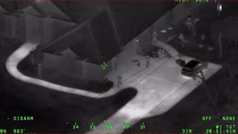 Floride : Fusillade entre la police, un garçon de 12 ans et une fille de 14 ans armés d’AK-47