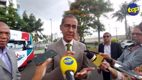 Fleet Management System : le projet prend du retard… « Pas à cause de nous », défend le ministre Osman Mahomed