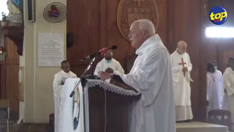 Messe de la Saint Louis : « Ce sont les moments difficiles qui suscitent les élans de fraternité », souligne le père Goupille