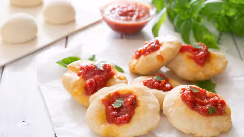 Recette :  Crispelles (petites pizzas frites)