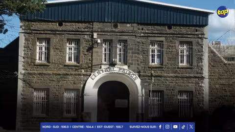 À la prison de Beau Bassin : un Smartphone retrouvé dans la cellule d’un détenu 
