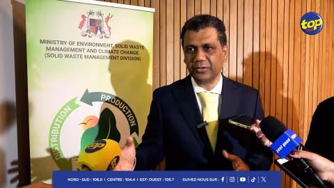 Environnement : « Centre d’enfouissement ene mal nécessaire… nou pou garde li pou bane résidus qui pas capav recycler », indique le ministre Kavydass Ramano 