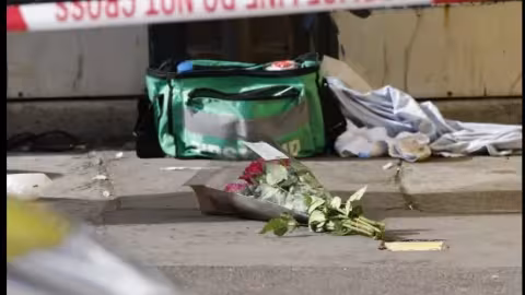 Écolière de 15 ans poignardée à mort après avoir rejeté des fleurs d’un garçon avec qui elle avait rompu